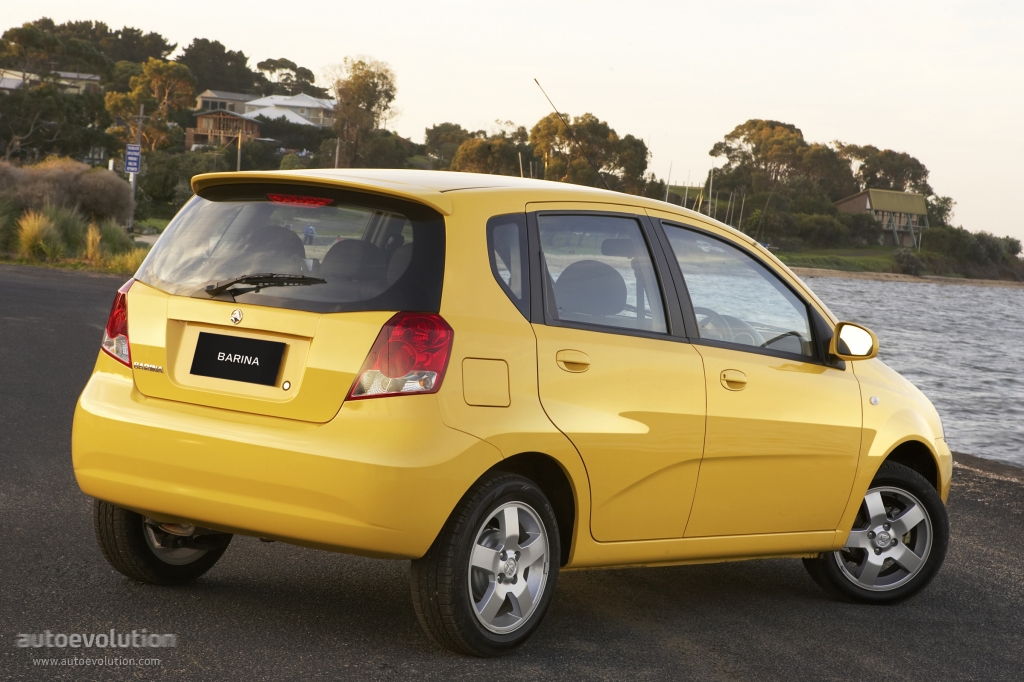 Holden Barina 5 Doors photo 4