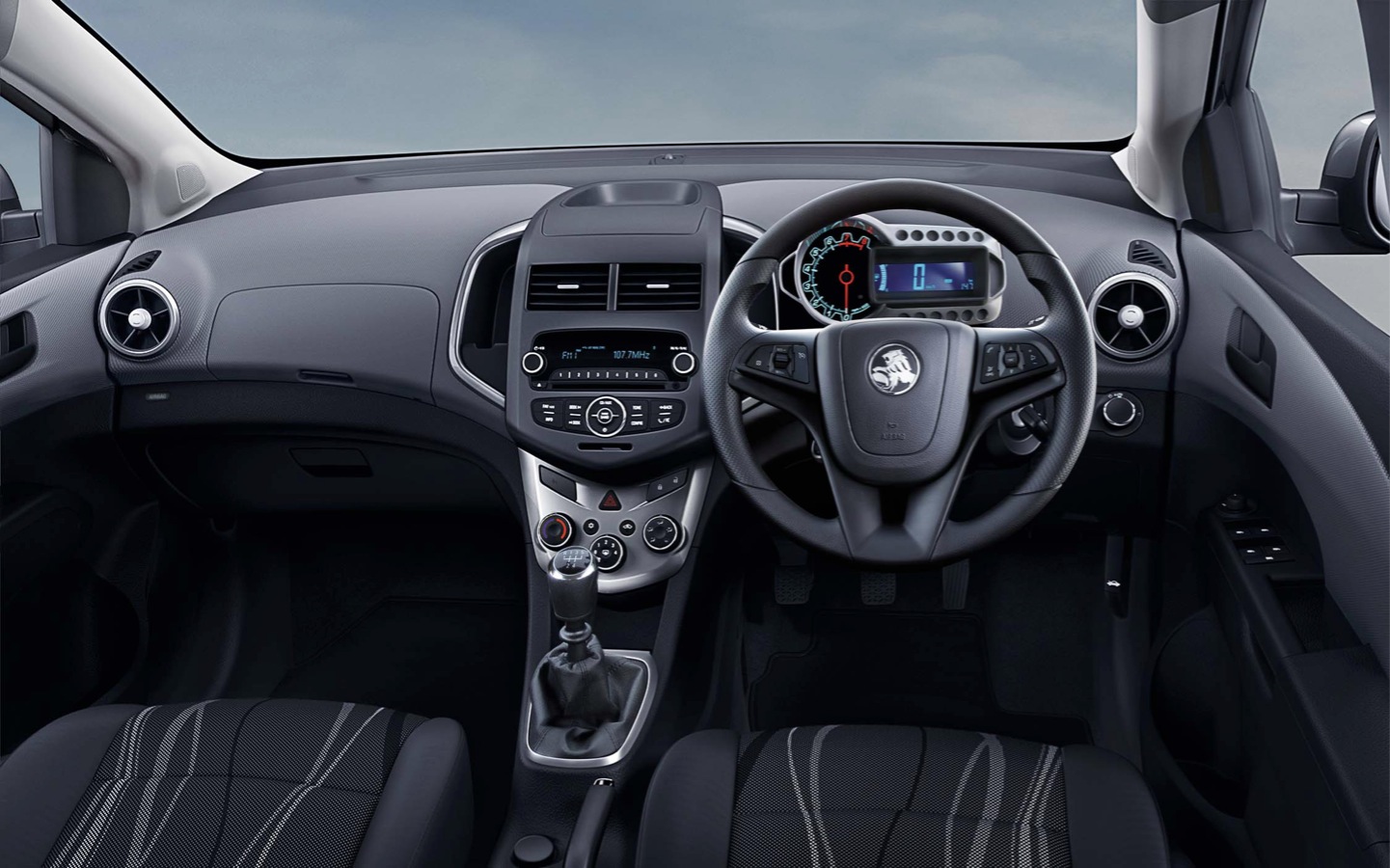 Holden Barina 5 Doors photo 5