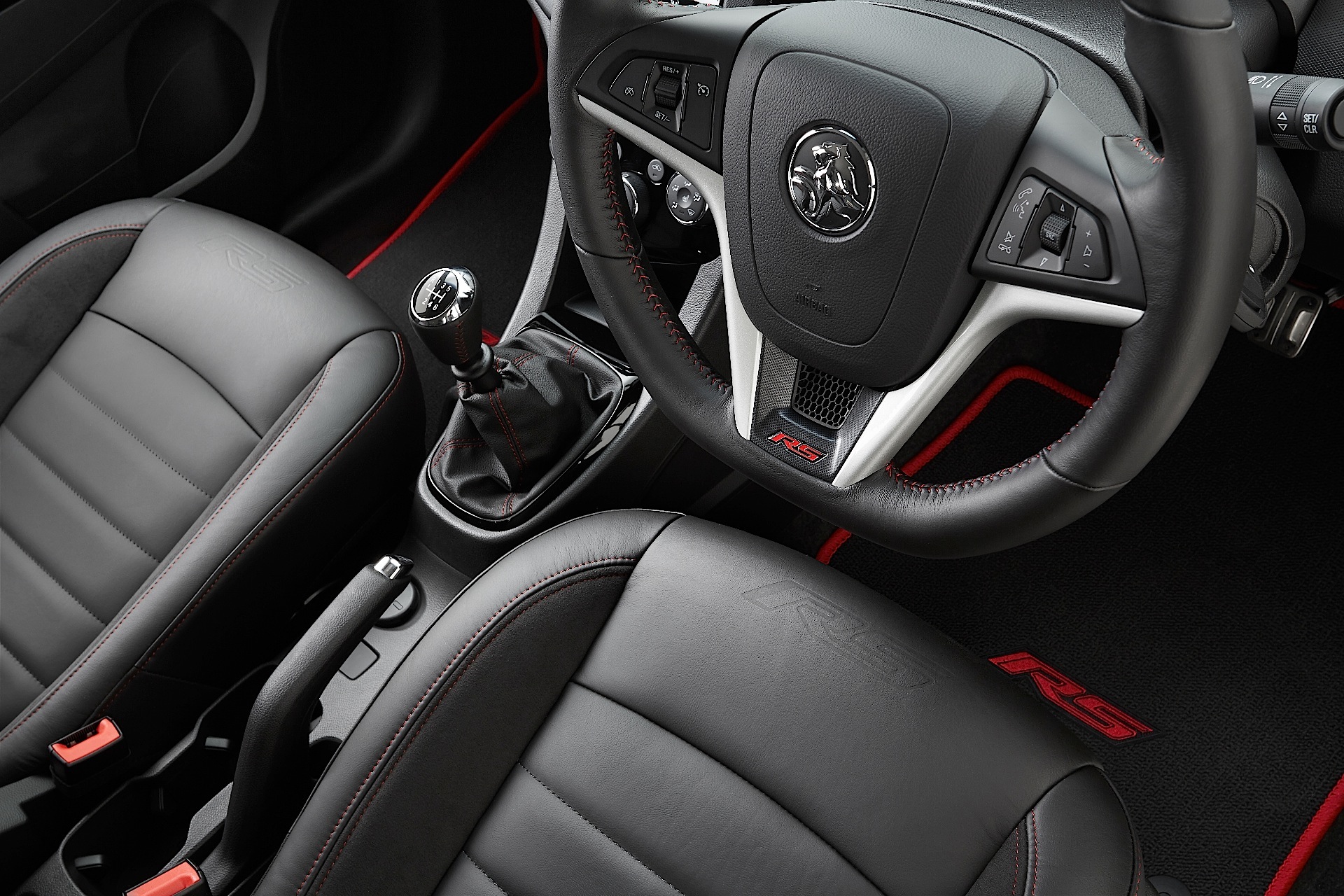 Holden Barina Rs photo 25