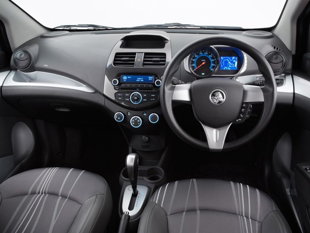Holden Barina Spark photo 33