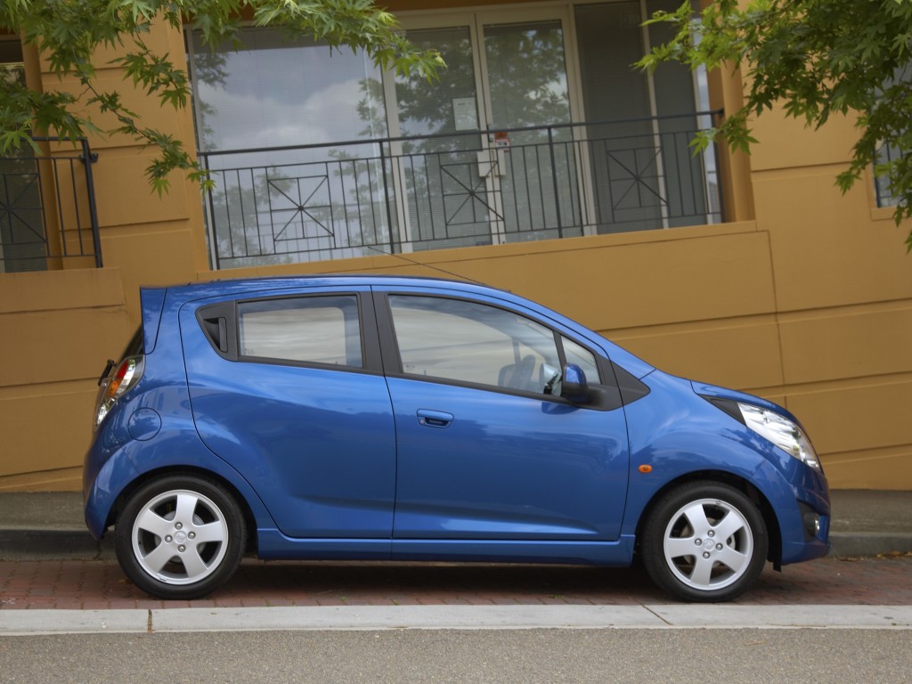 Holden Barina Spark photo 20