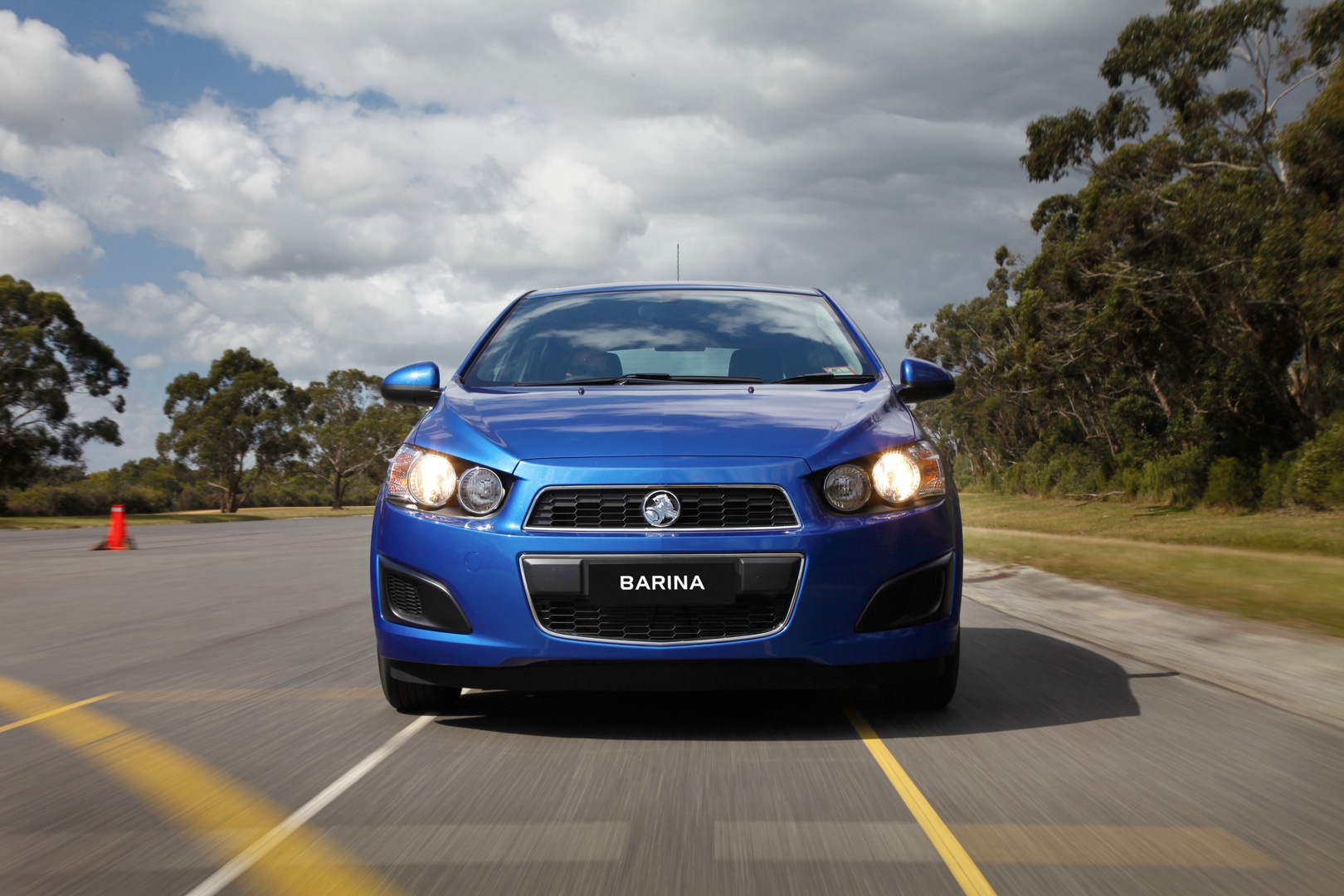 Holden Barina Spark photo 4