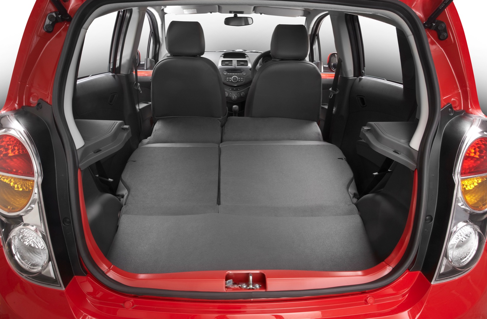 Holden Barina Spark photo 6