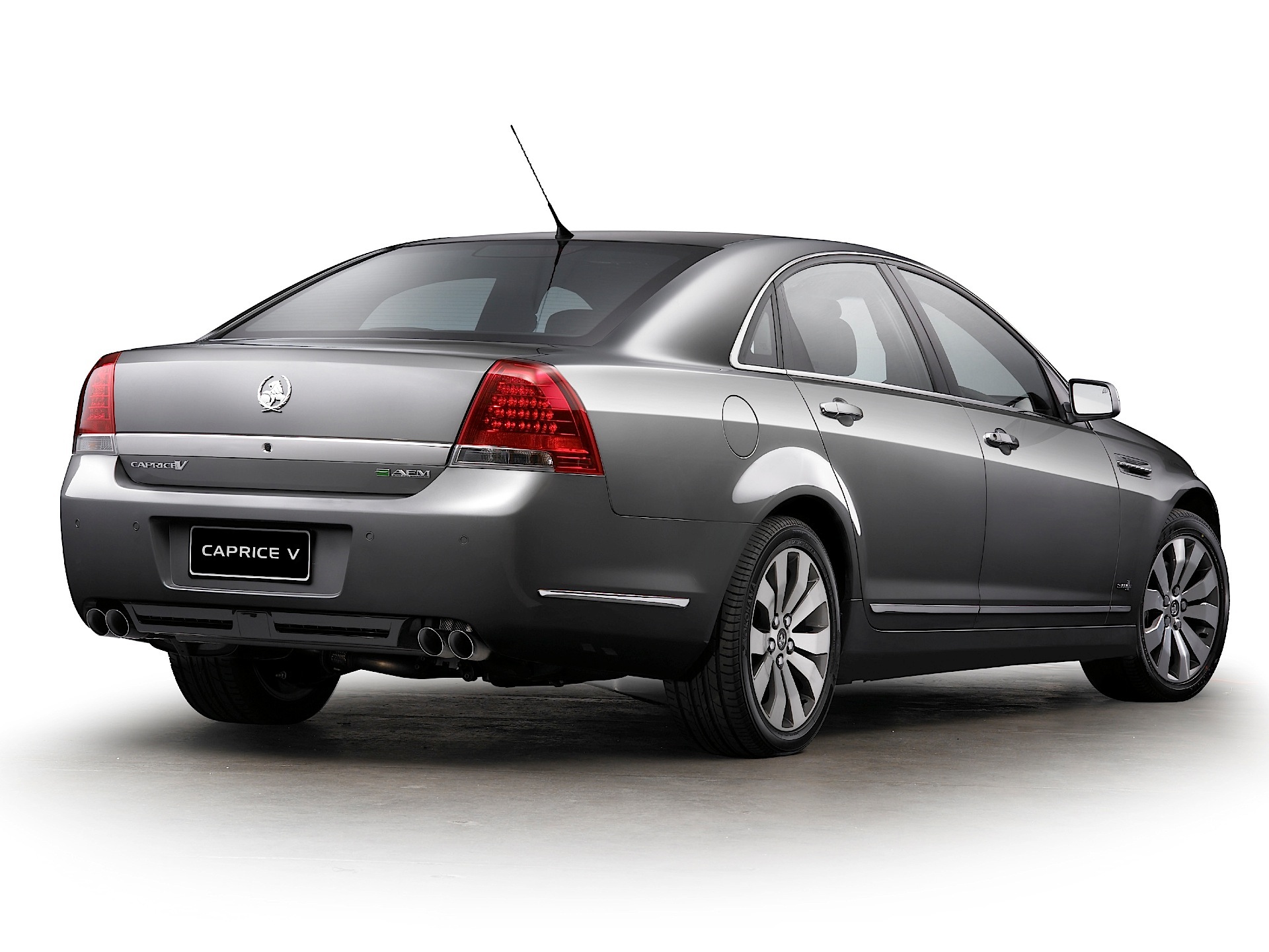 Holden Caprice/Statesman photo 17