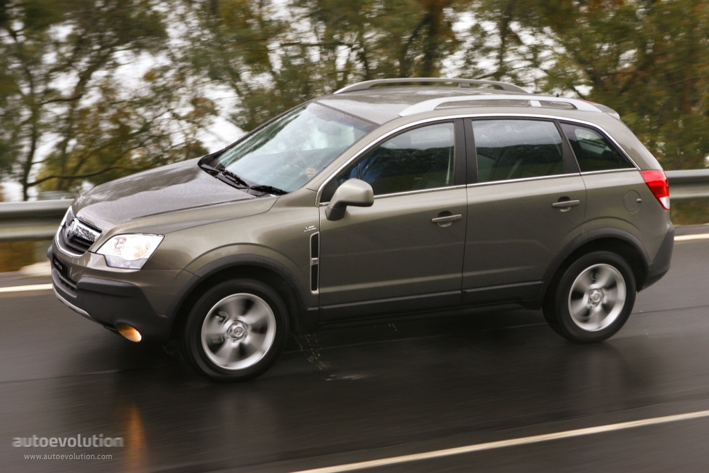 Holden Captiva Maxx photo 3