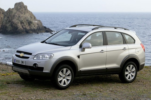 Holden Captiva photo 9