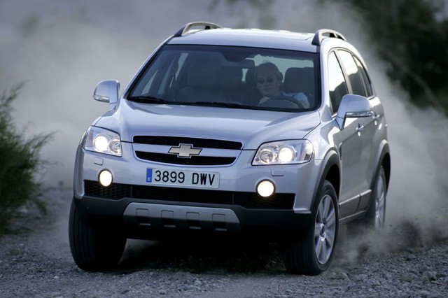 Holden Captiva photo 11