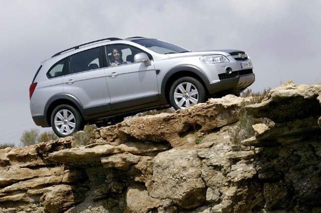 Holden Captiva photo 13