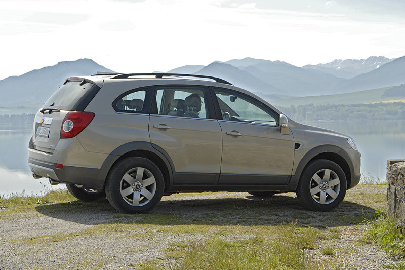 Holden Captiva photo 22