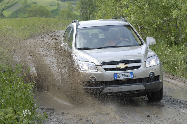 Holden Captiva photo 24