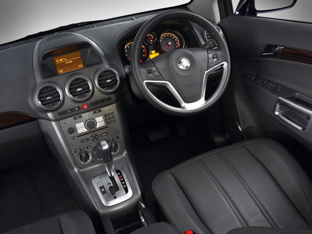 Holden Captiva photo 40