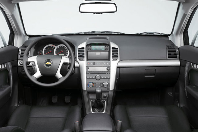 Holden Captiva photo 36