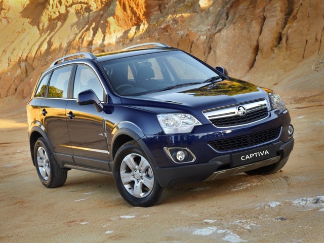 Holden Captiva photo 11