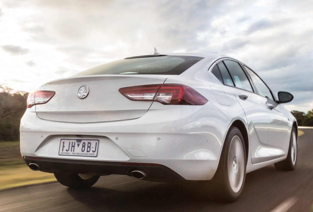 Holden Commodore Sedan photo 9