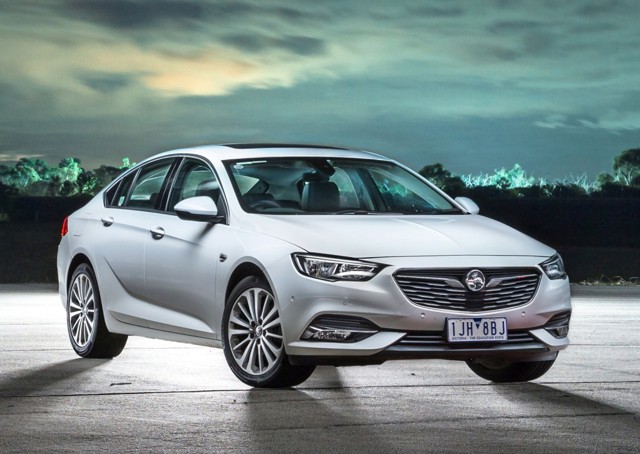 Holden Commodore Sedan photo 12