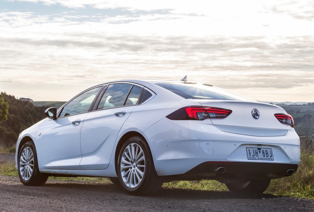 Holden Commodore Sedan photo 15