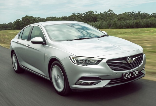 Holden Commodore Sedan photo 21