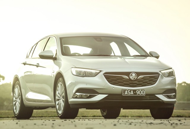Holden Commodore Sedan photo 22