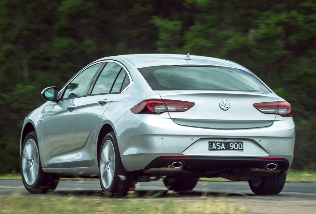 Holden Commodore Sedan photo 23