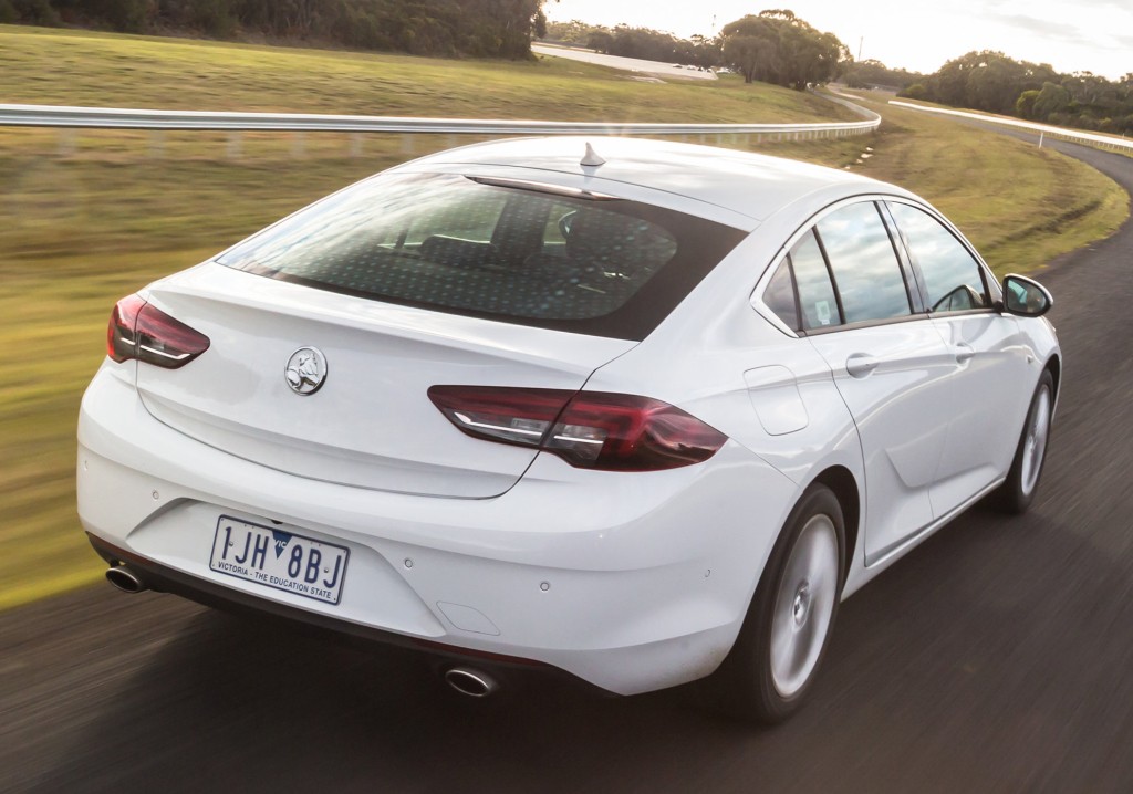 Holden Commodore Sedan photo 5