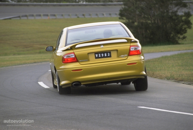 Holden Commodore Sedan photo 5