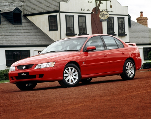 HOLDEN Commodore Sedan