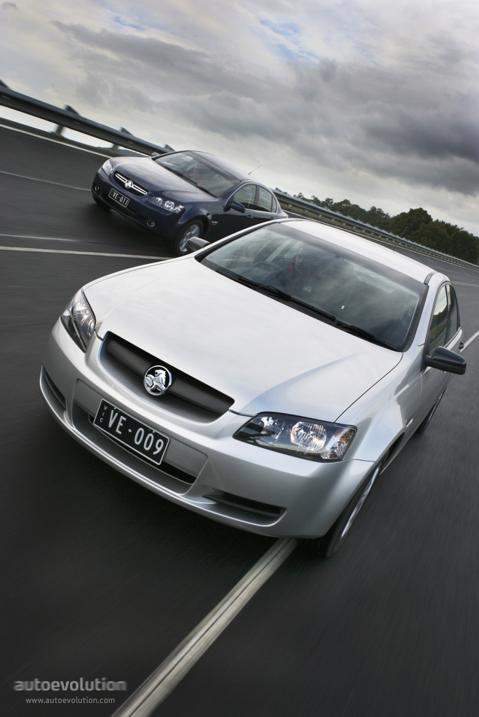 HOLDEN Commodore Sedan