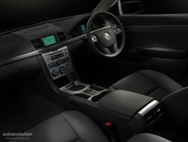 Holden Commodore Sedan photo 6