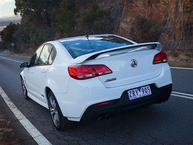 Holden Commodore Sedan photo 4