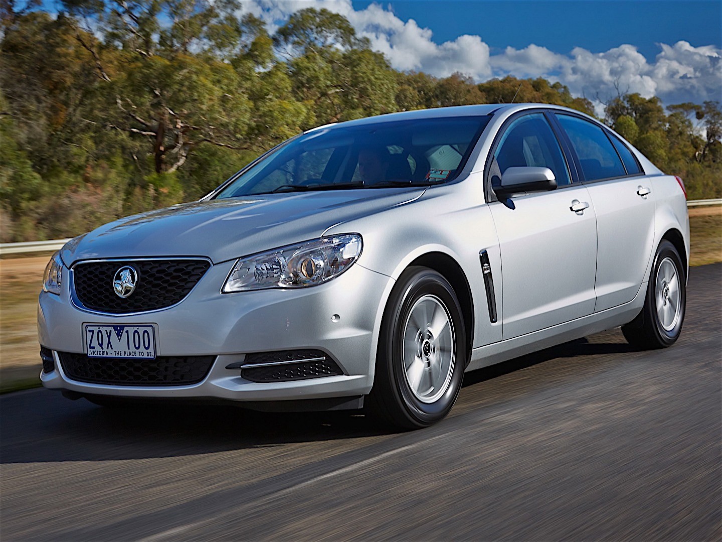 Holden Commodore Sedan photo 7