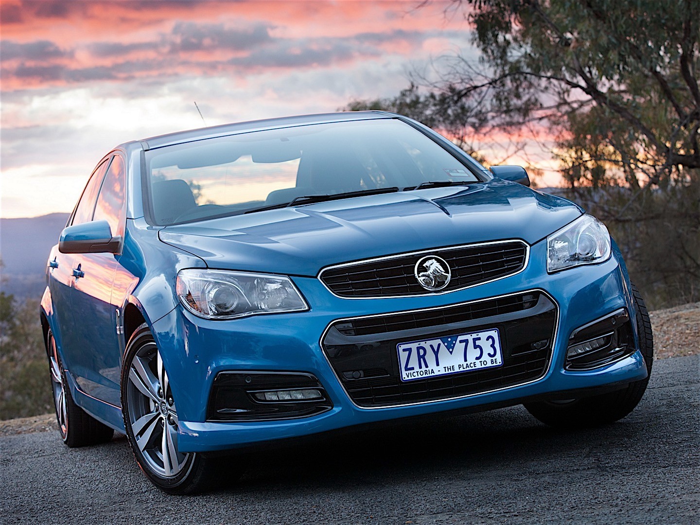 Holden Commodore Sedan photo 21