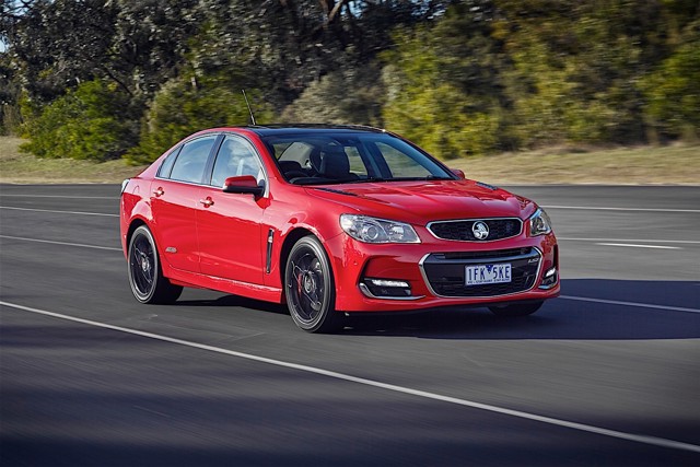 Holden Commodore Sedan photo 11