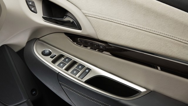 Holden Commodore Sedan photo 25
