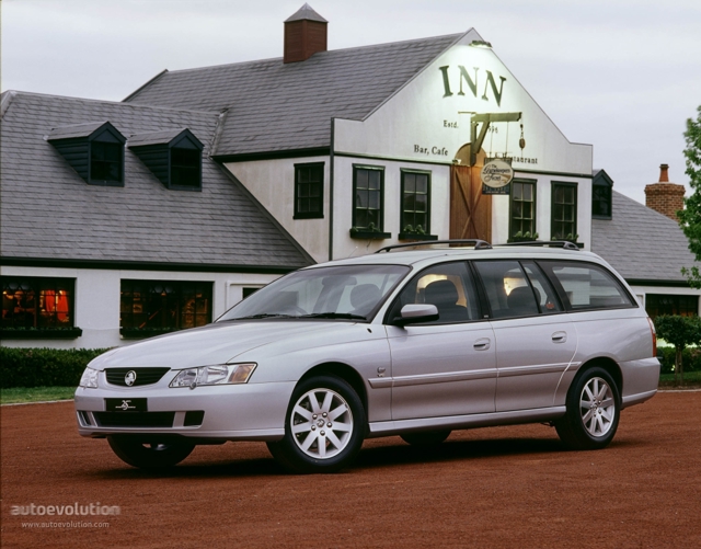 HOLDEN Commodore Wagon