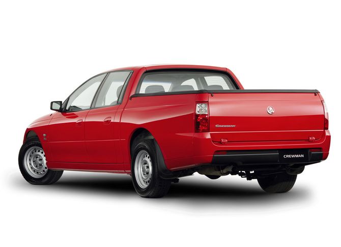 Holden Crewman photo 8