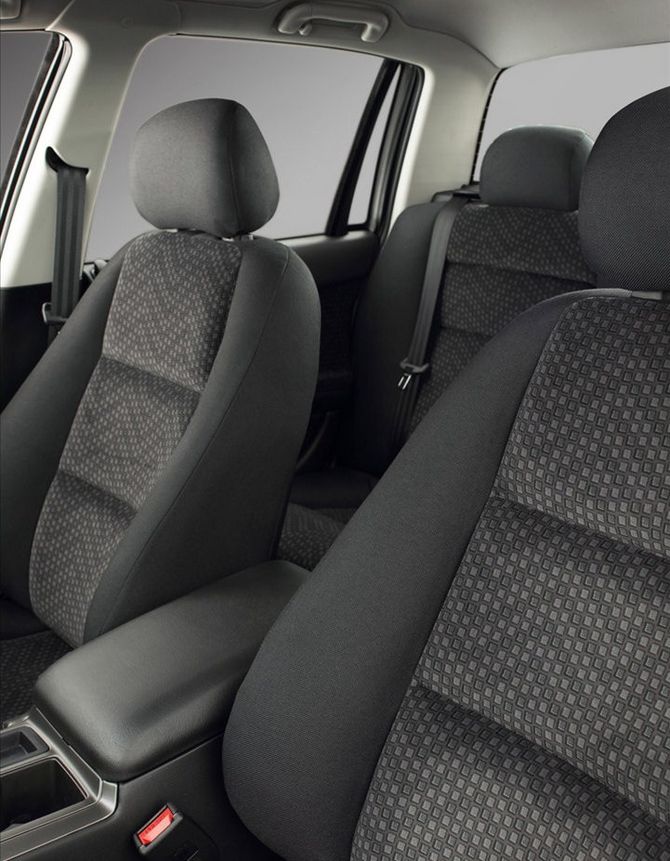 Holden Crewman photo 11