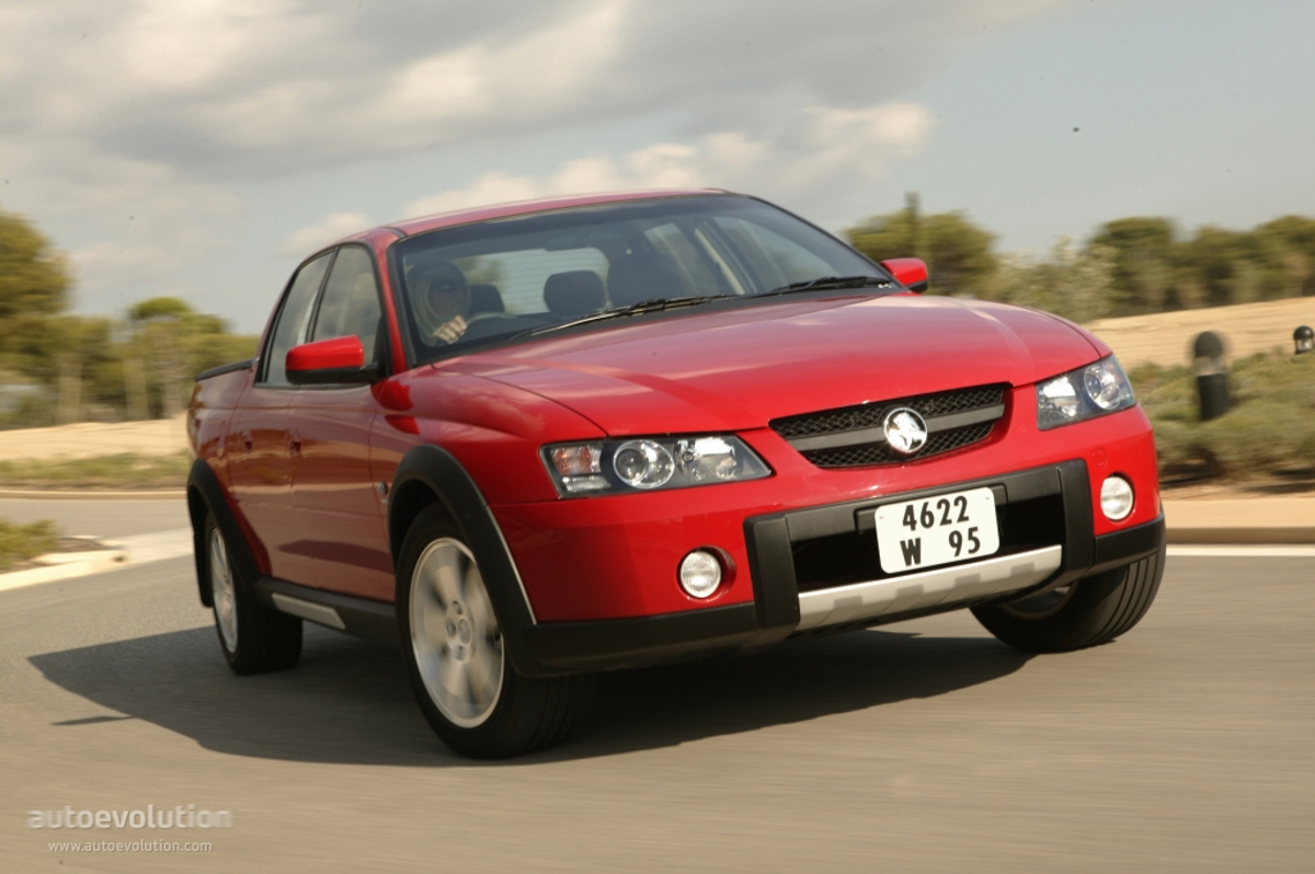 Holden HOLDEN Crewman 6.0L V8 4AT AWD (353 HP)