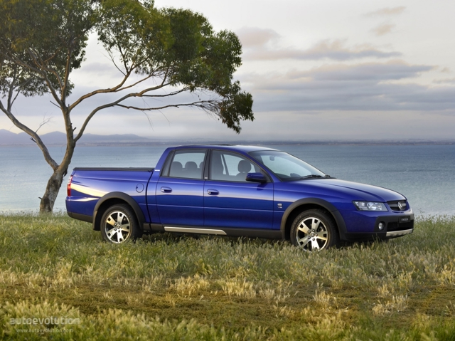 Holden Crewman photo 3