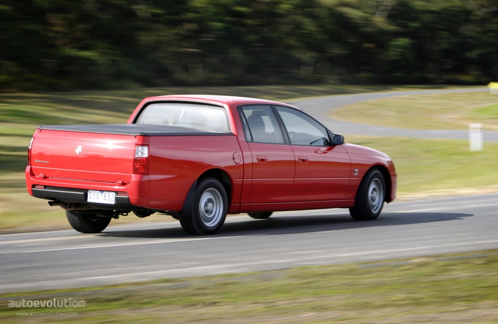Holden Crewman photo 5