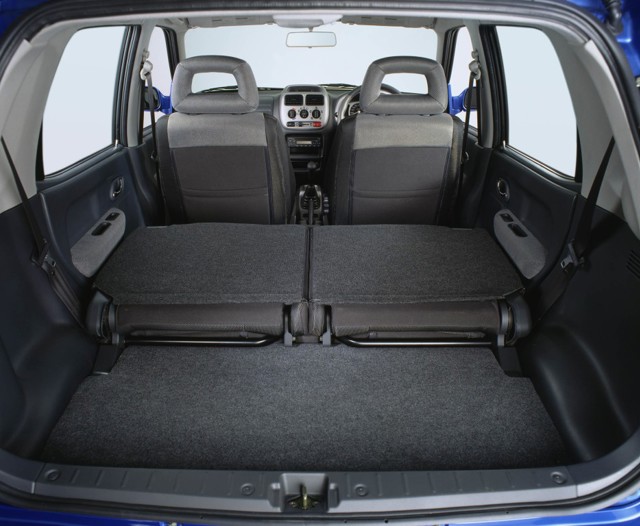 Holden Cruze Mk I photo 27
