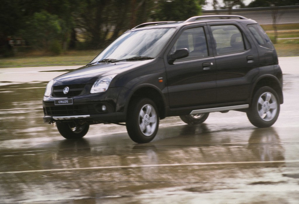 Holden Cruze Mk I photo 19
