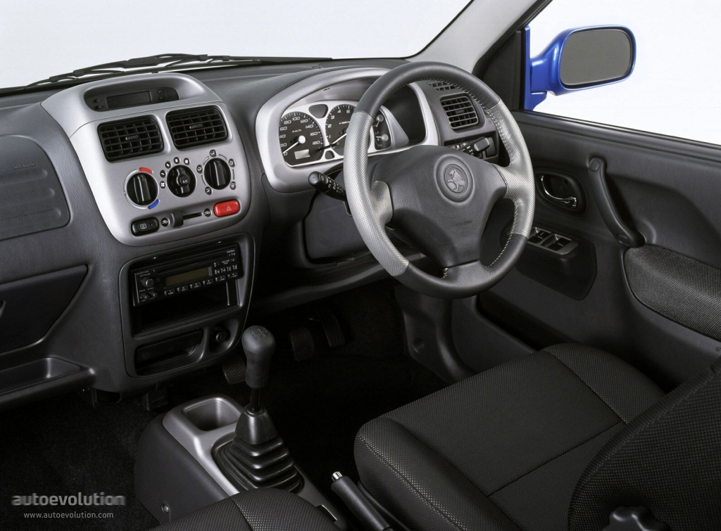 Holden Cruze Mk I photo 22