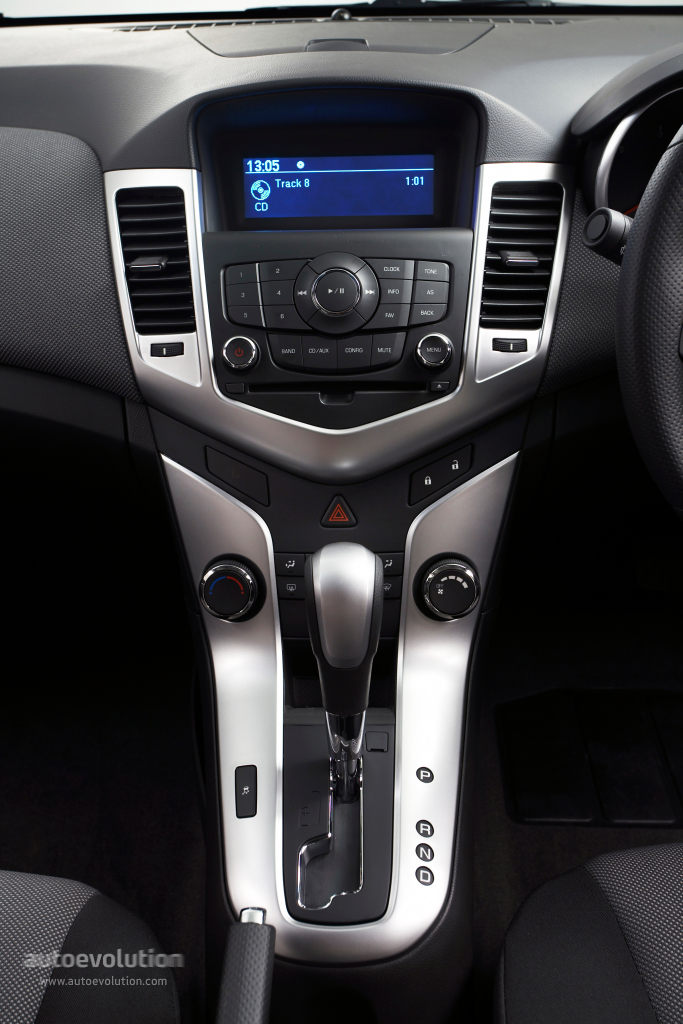 Holden Cruze Mk Ii photo 43