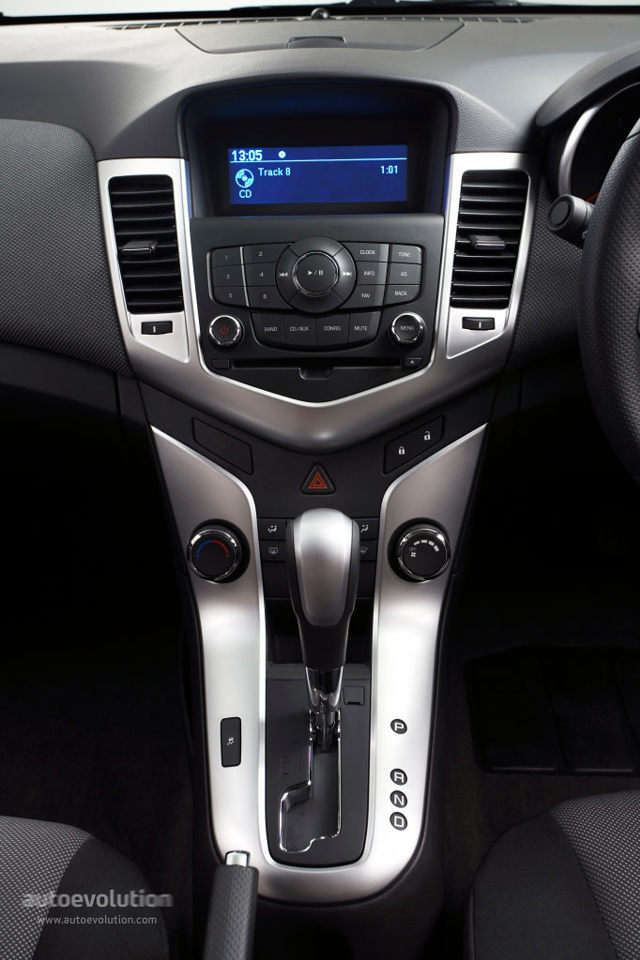 Holden Cruze Mk Ii photo 43