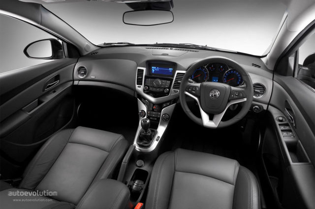 Holden Cruze Mk Ii photo 35