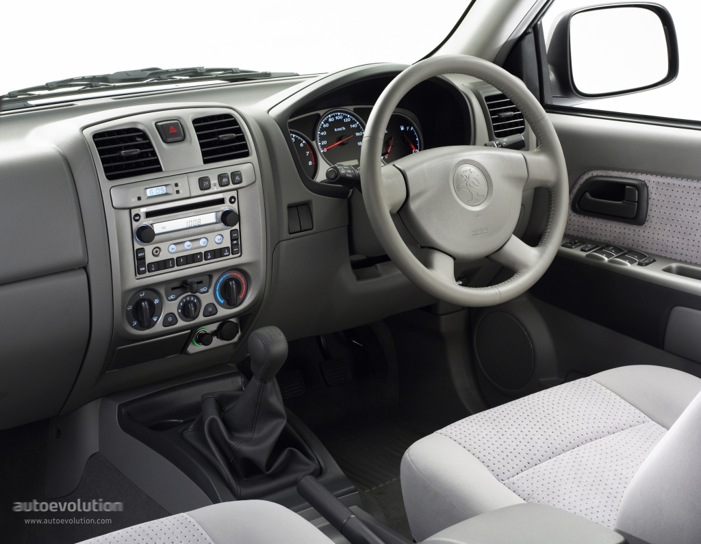 Holden Rodeo photo 4