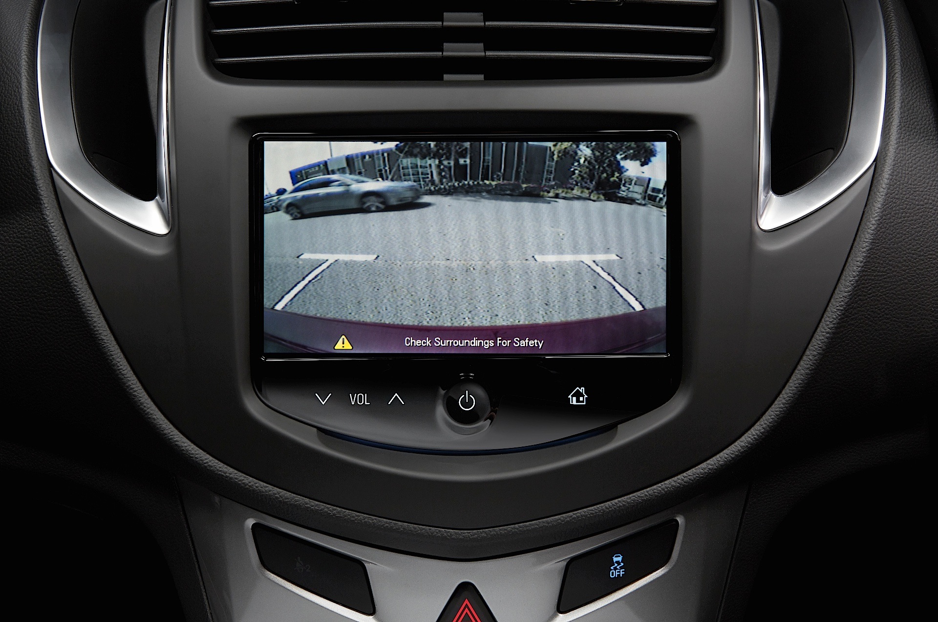 Holden Trax photo 35