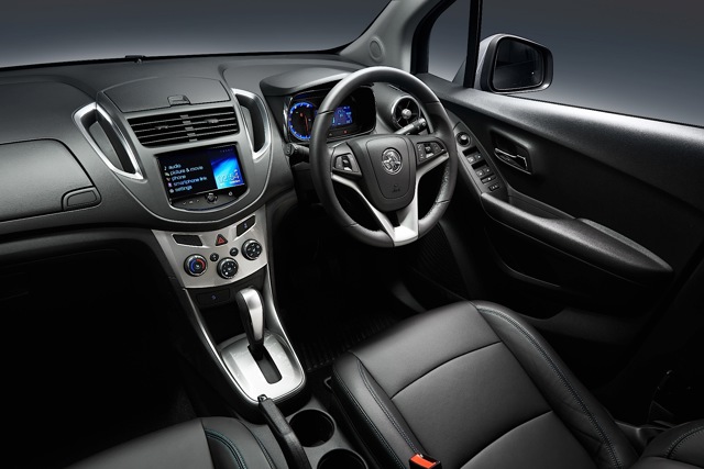 Holden Trax photo 22