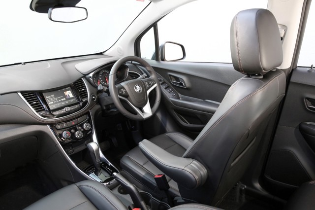 Holden Trax photo 17