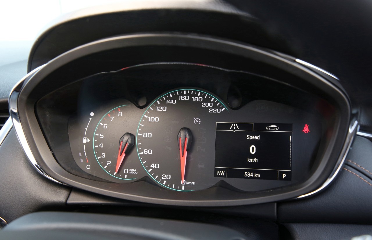 Holden Trax photo 20